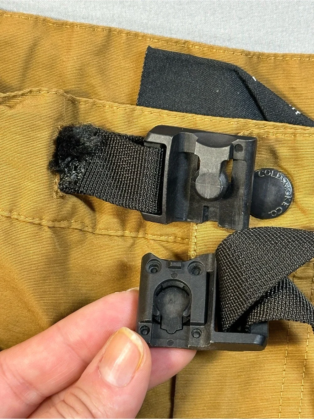 Coldsmoke All Terrain Shorts w/ Integrated Adjustable Webbing Belt - Mens Large